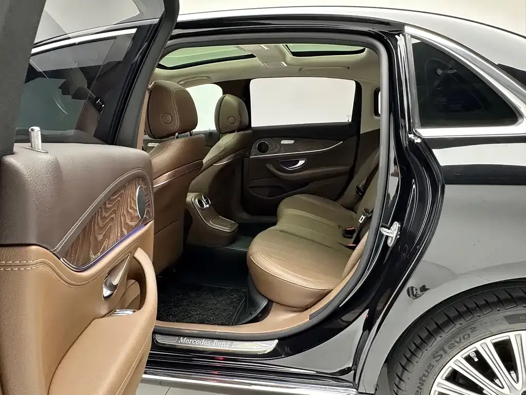 Mercedes-Benz E-Class 2023 из CN, фото 10