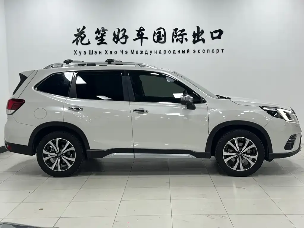 Subaru Forester — фото 3