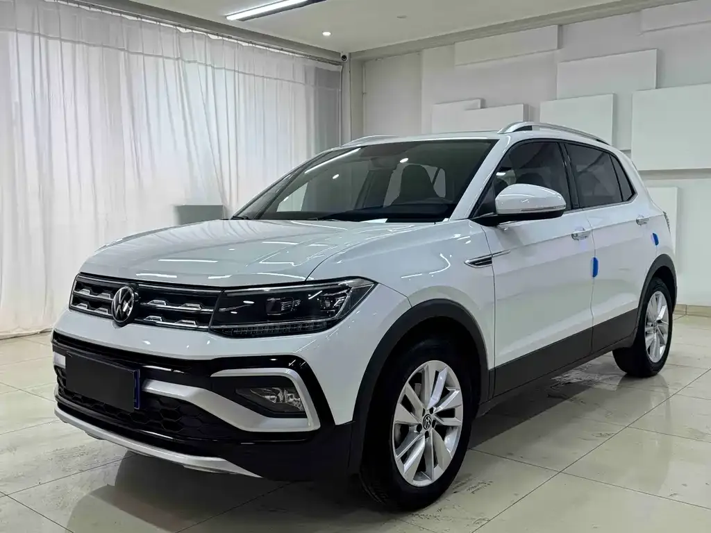 Volkswagen T-Cross — фото 1