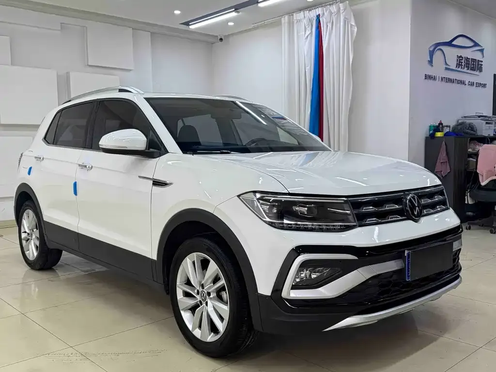 Volkswagen T-Cross — фото 10