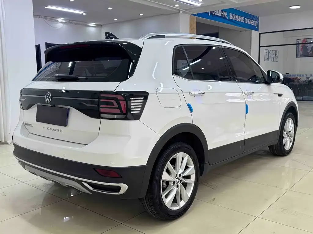 Volkswagen T-Cross — фото 7