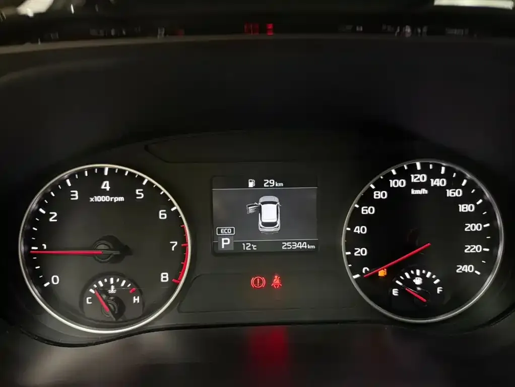 Kia KX3 2023 из CN, фото 2