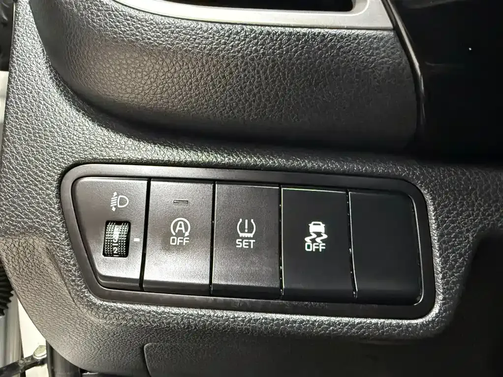 Kia KX3 2023 из CN, фото 10