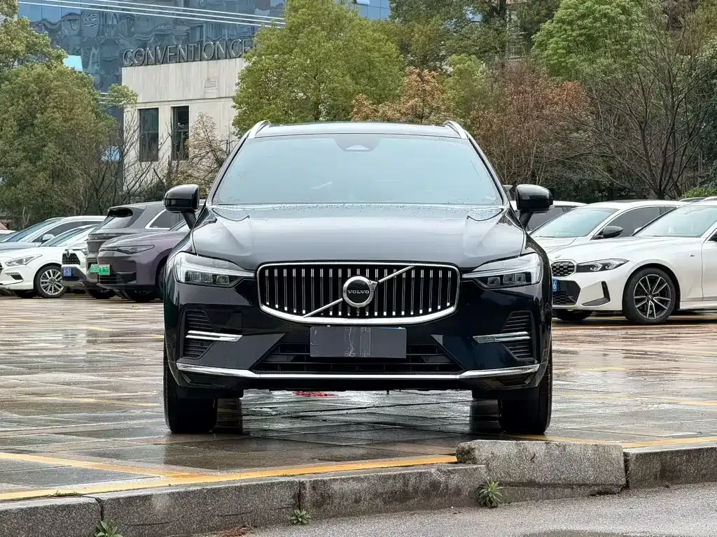 Volvo XC60 — фото 5