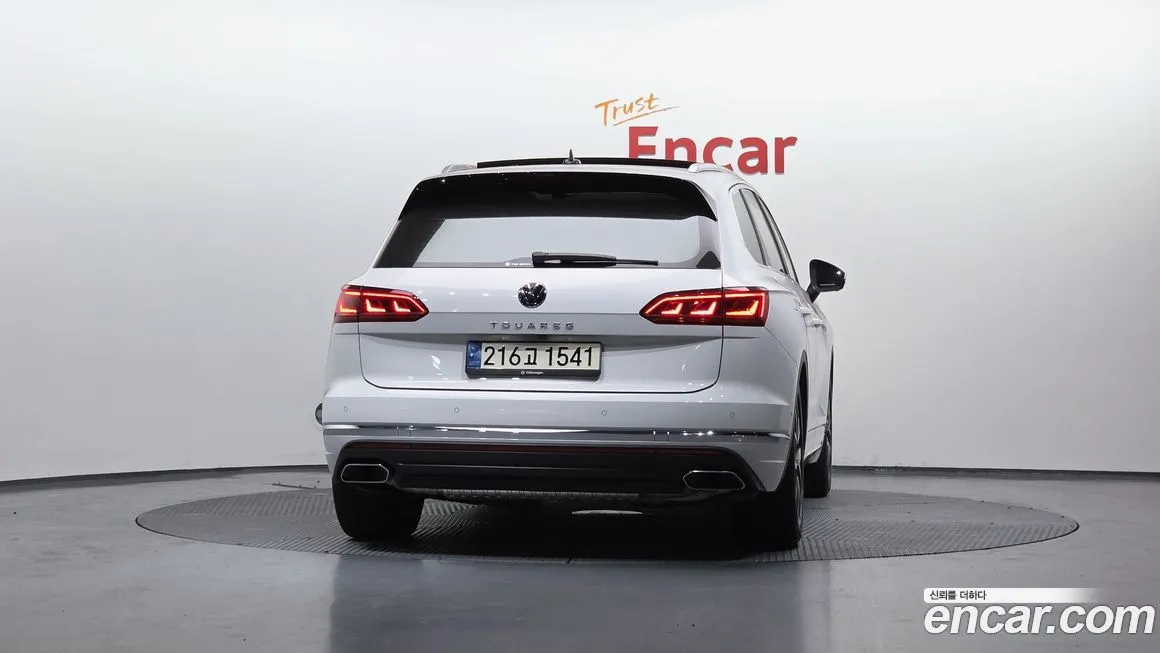 Volkswagen Touareg 2023 из KR, фото 8