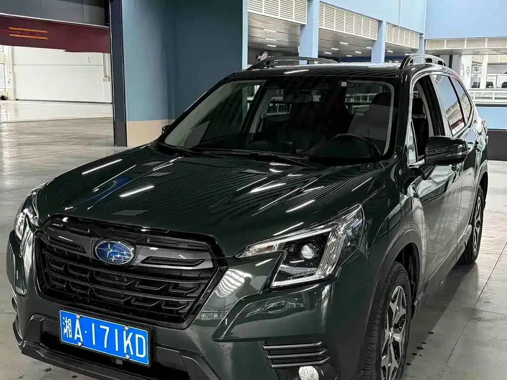 Subaru Forester 2022 из CN, фото 1
