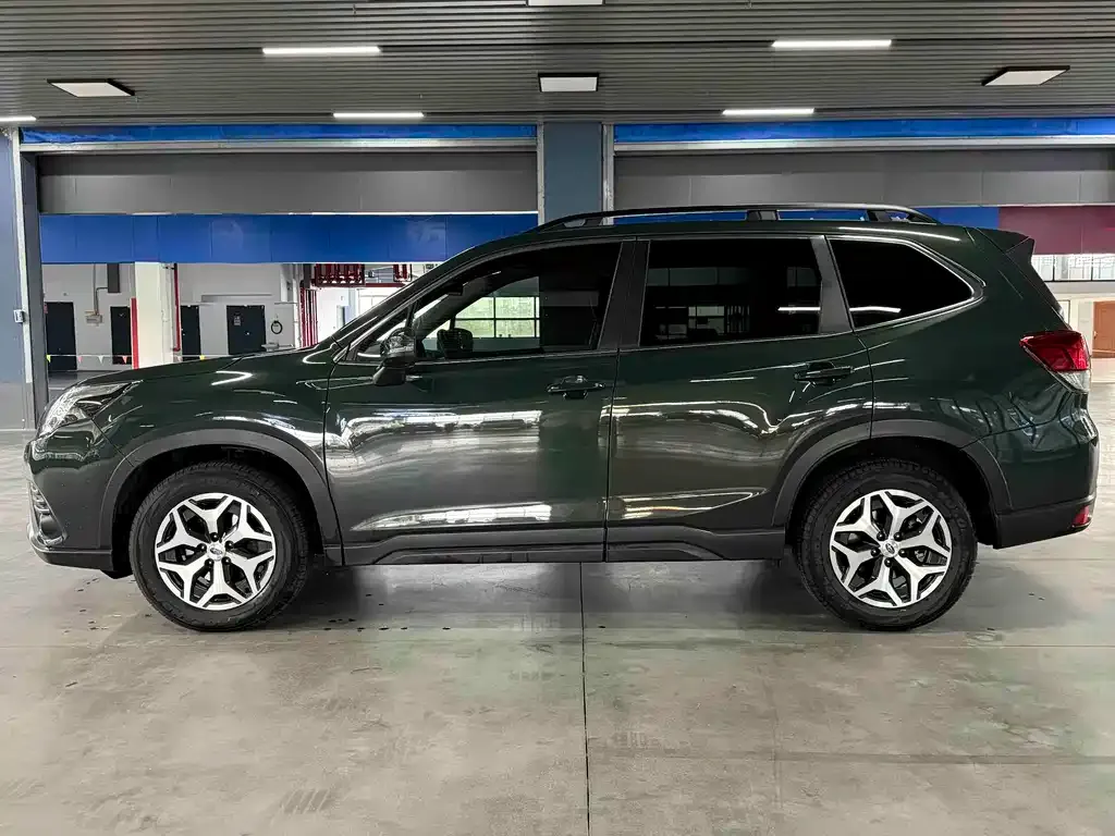Subaru Forester 2022 из CN, фото 10