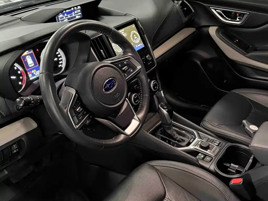 Subaru Forester 2022 из CN, фото 2