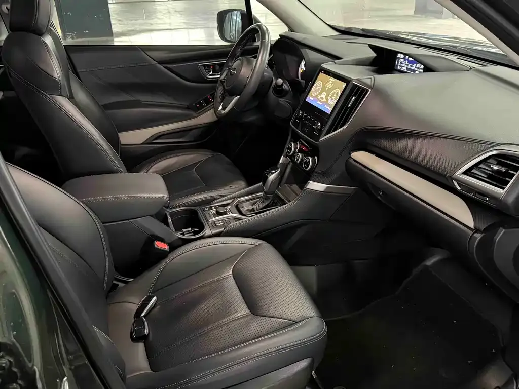 Subaru Forester 2022 из CN, фото 9