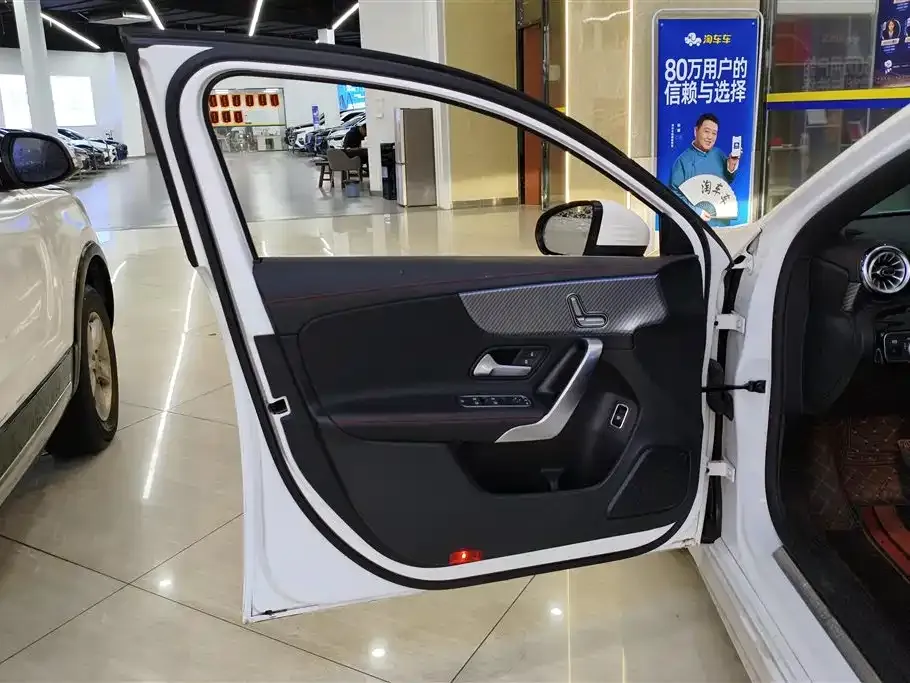 Mercedes-Benz A-Class 2024 из CN, фото 8