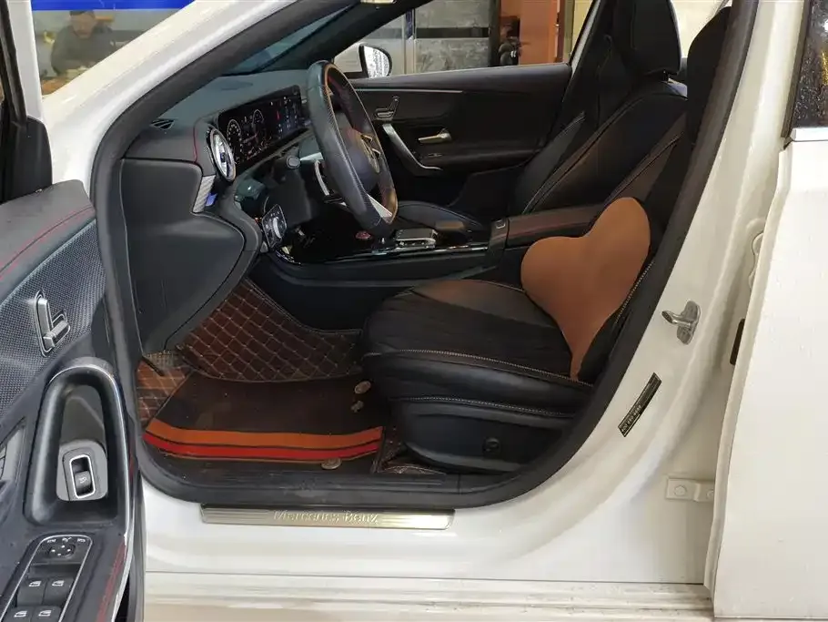Mercedes-Benz A-Class 2024 из CN, фото 6