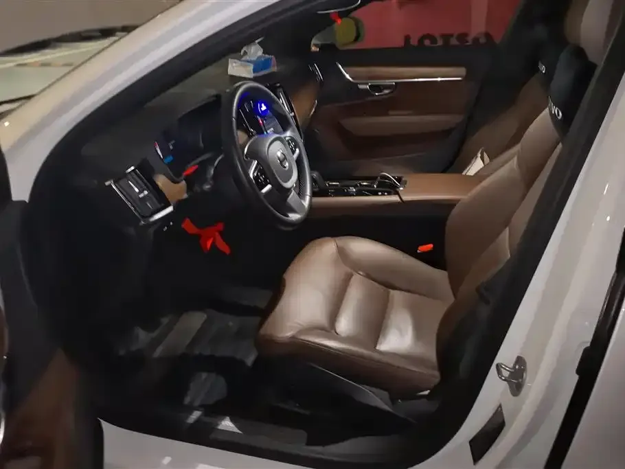 Volvo S90 PHEV 2022 из CN, фото 8