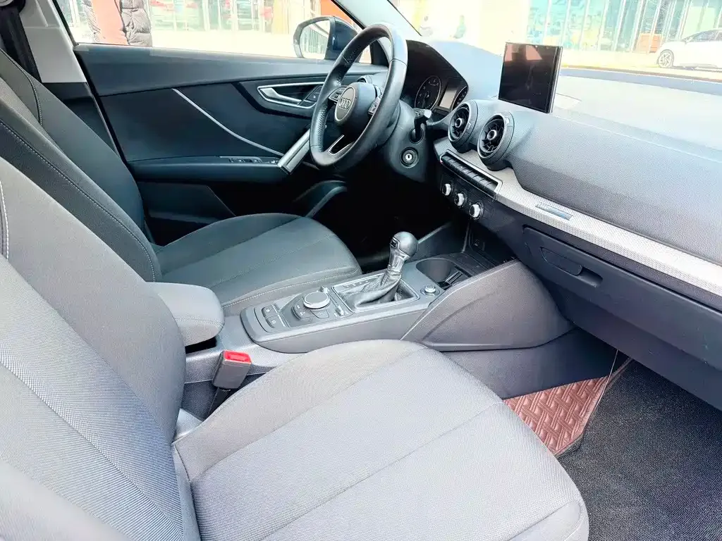 Audi Q2L 2021 из CN, фото 9