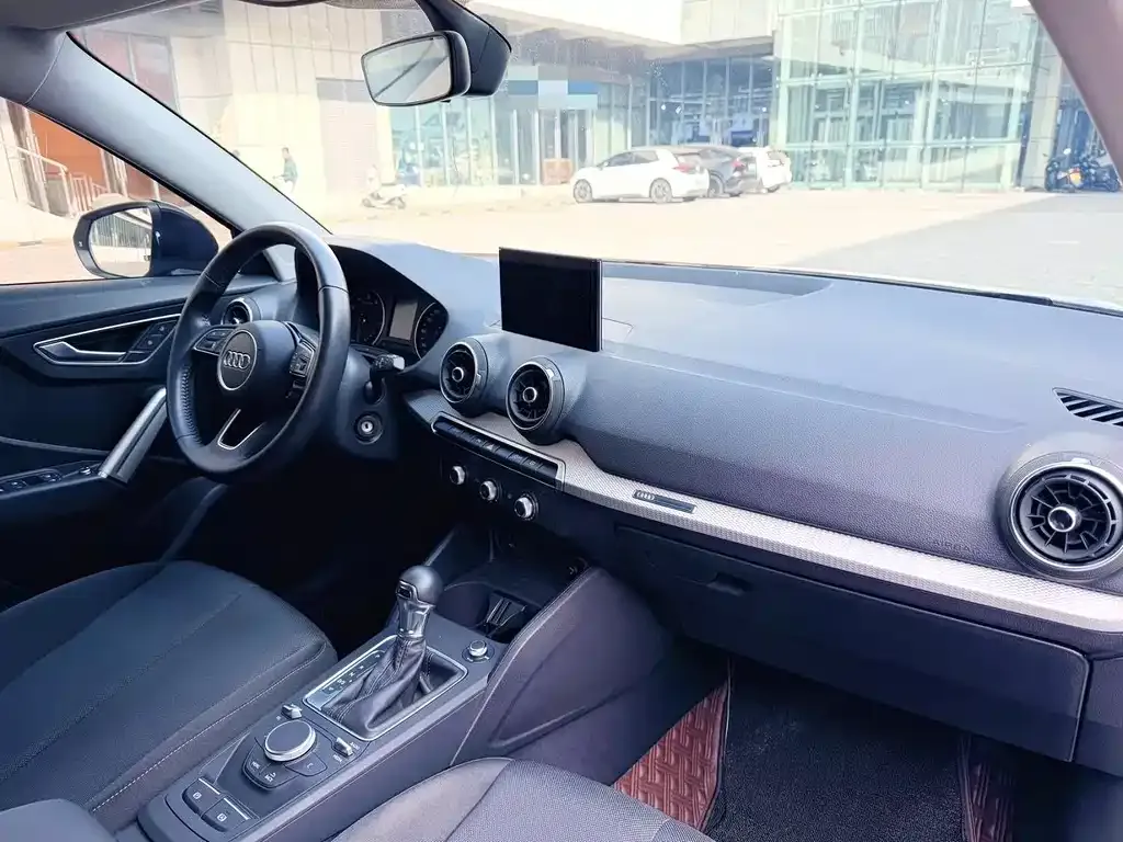 Audi Q2L 2021 из CN, фото 2