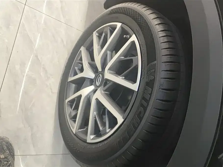 GAC Motor Trumpchi GS8 — фото 2