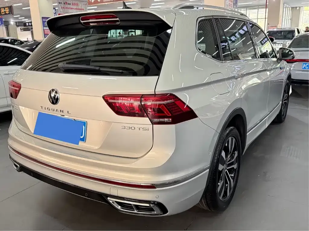 Volkswagen Tiguan L 2023 из CN, фото 2