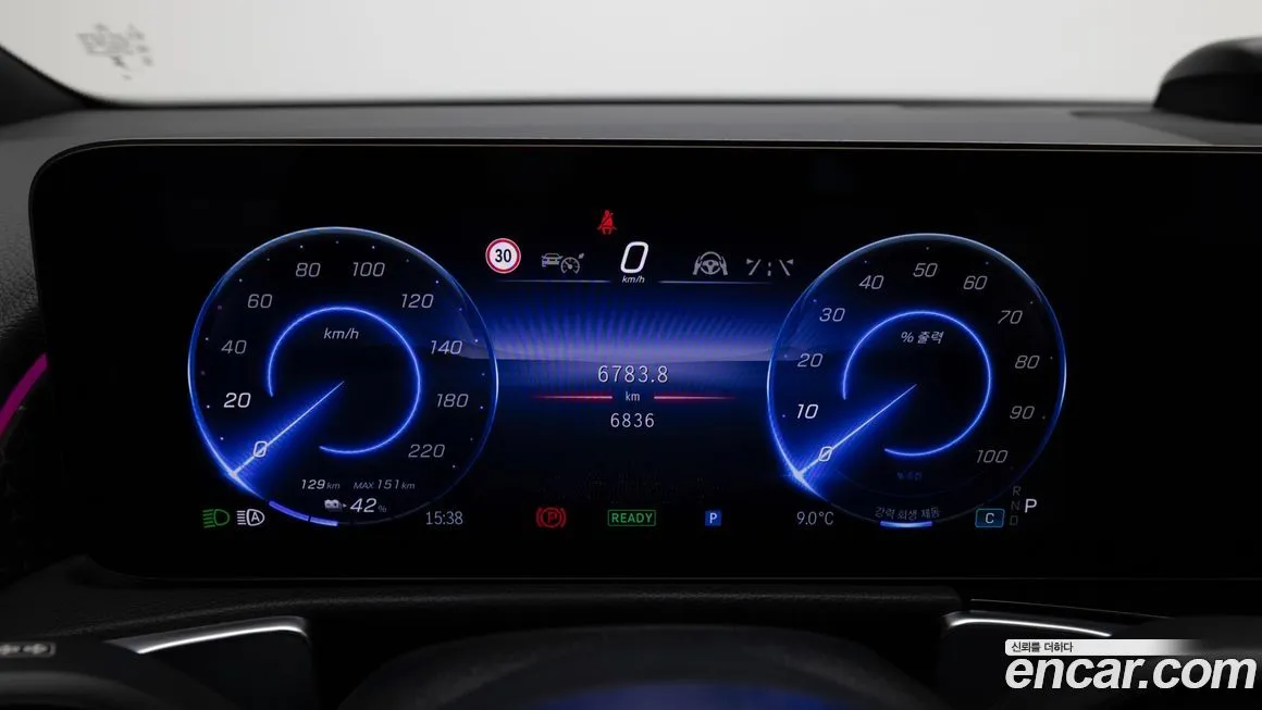 Mercedes-Benz EQB 2026 из KR, фото 6