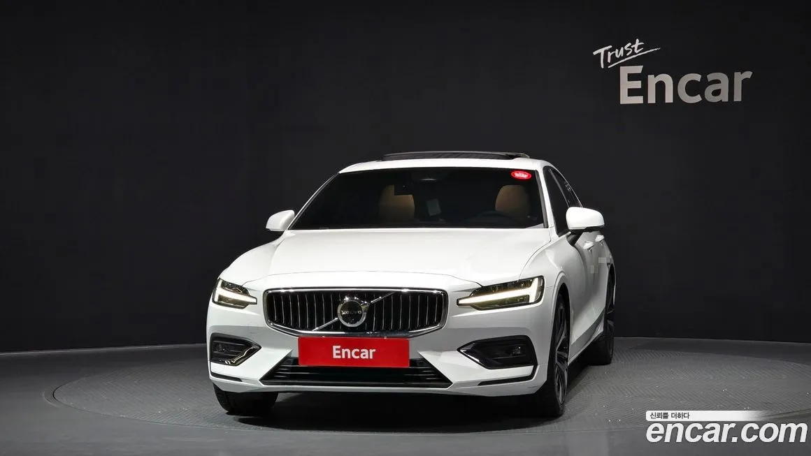 Volvo S60 2024 из KR, фото 5