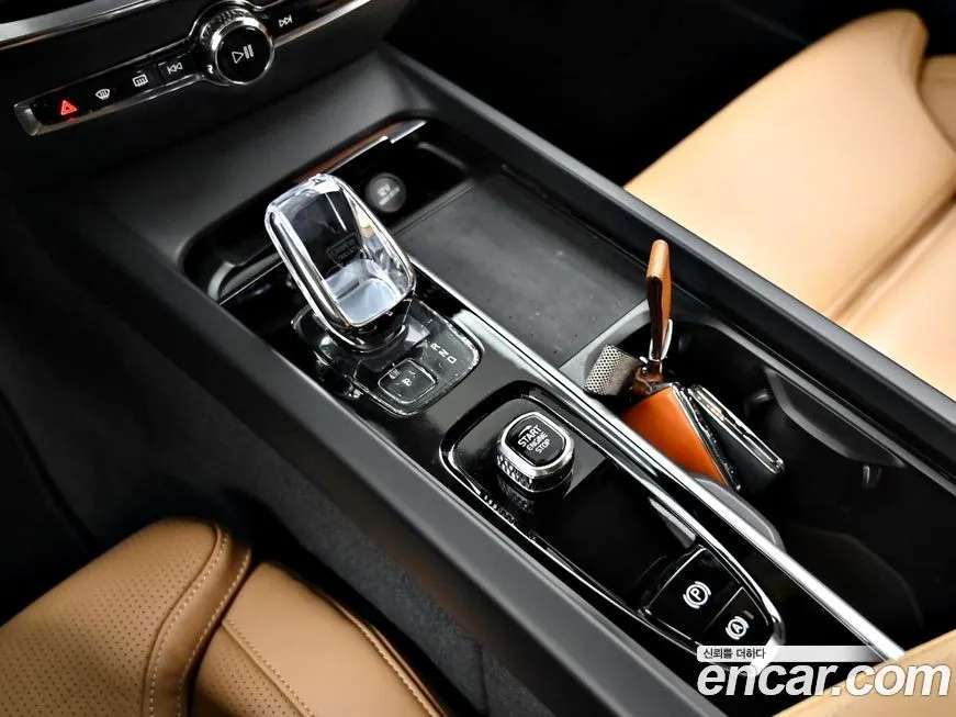 Volvo S60 2024 из KR, фото 3