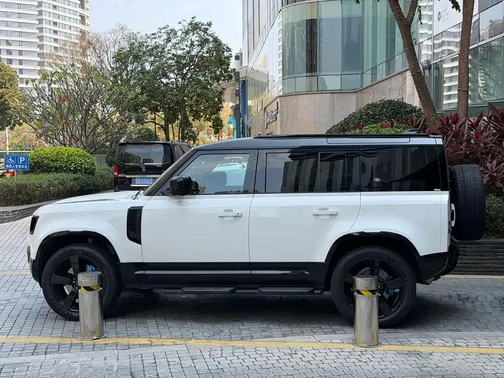 Land Rover Defender — фото 2