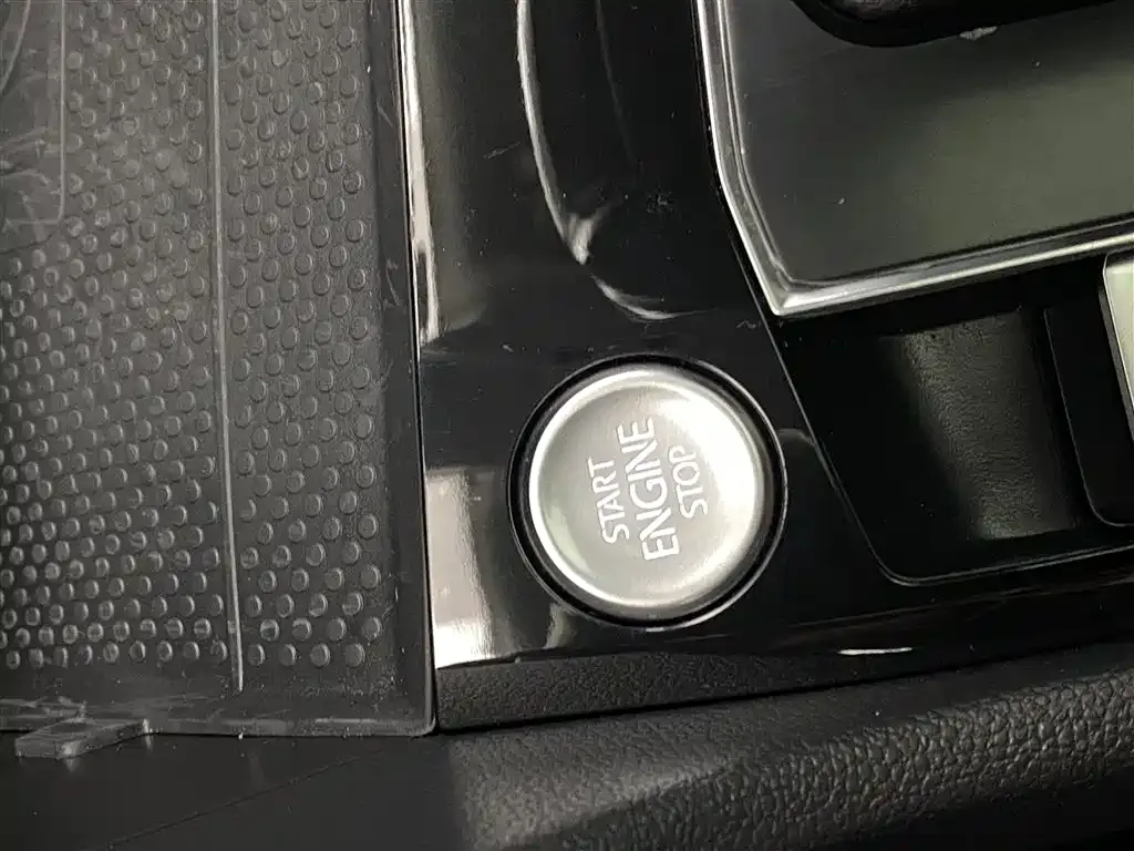 Volkswagen Tiguan X 2022 из CN, фото 2