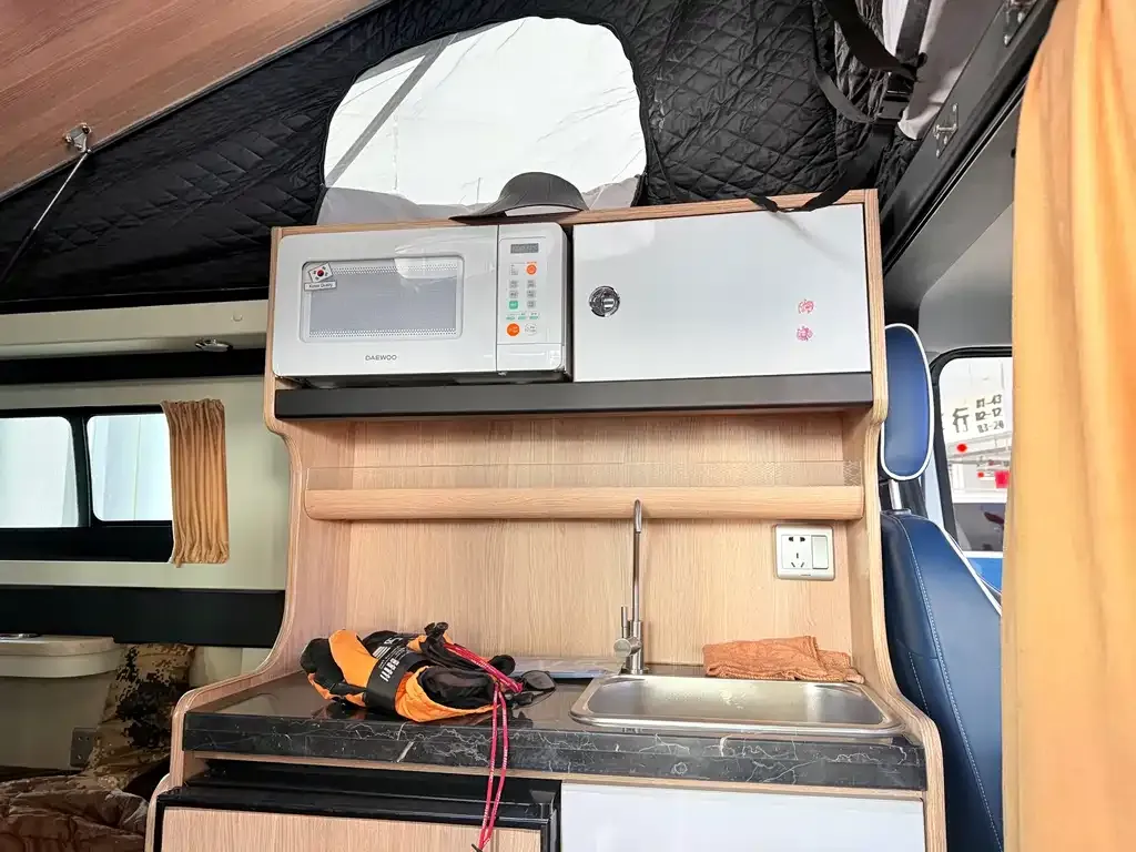 Ford Transit 2021 из CN, фото 7
