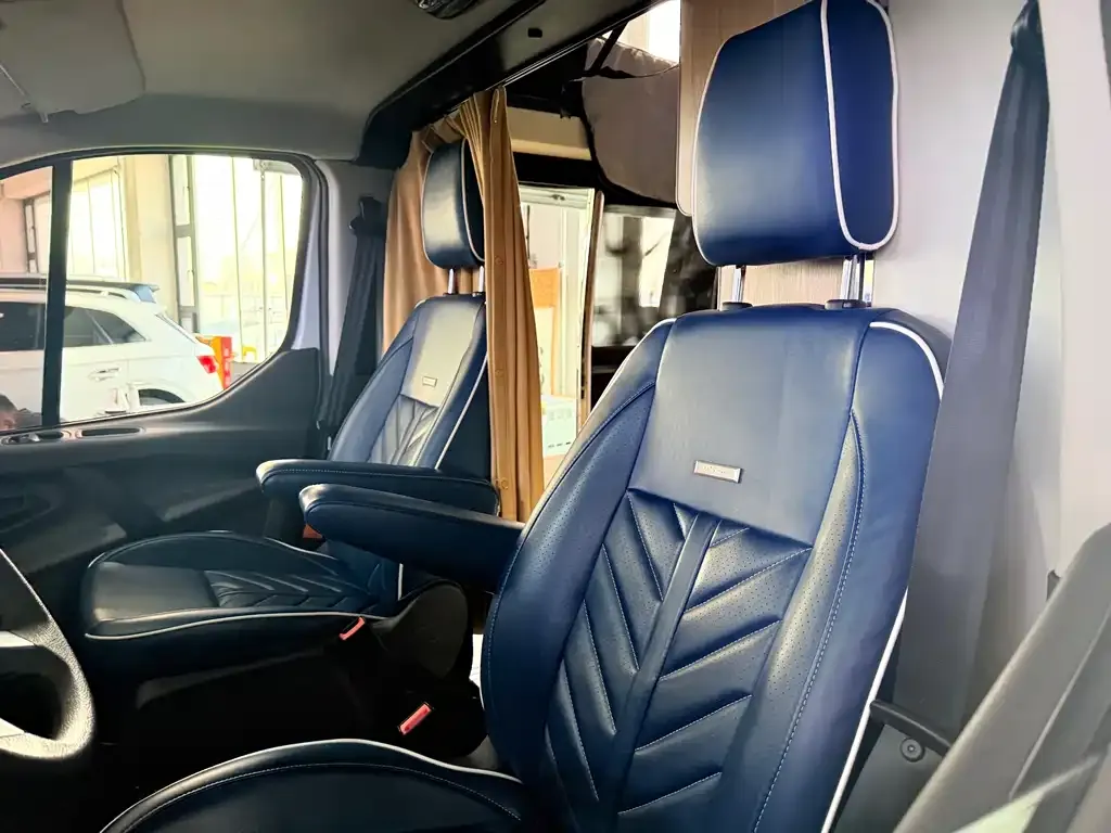Ford Transit 2021 из CN, фото 5