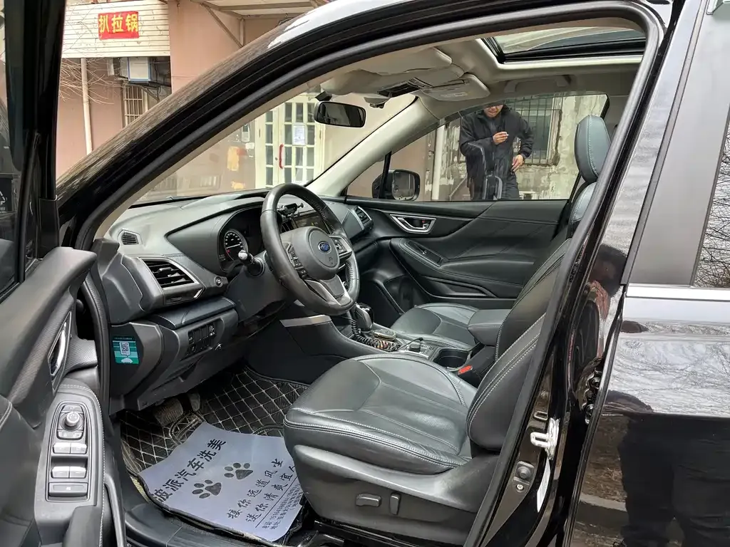 Subaru Forester 2021 из CN, фото 2