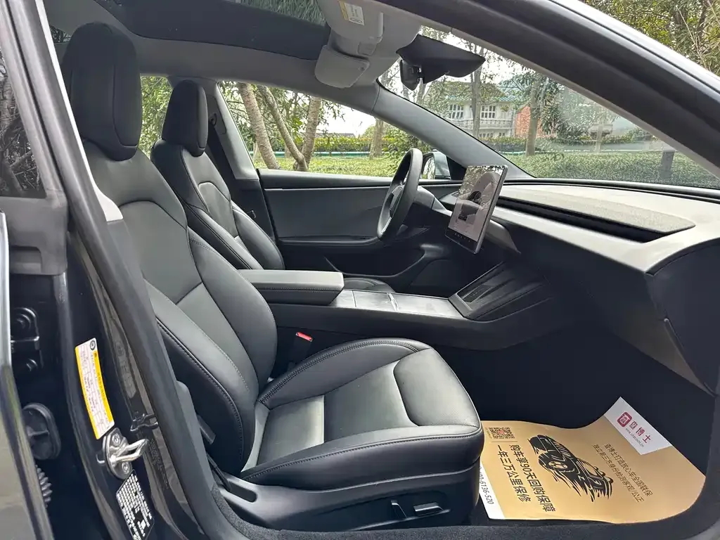 Tesla Model 3 — фото 2