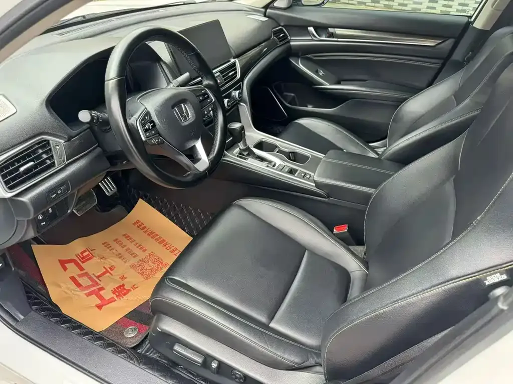Honda Accord — фото 9