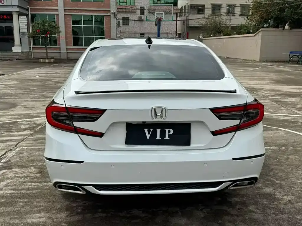 Honda Accord — фото 2