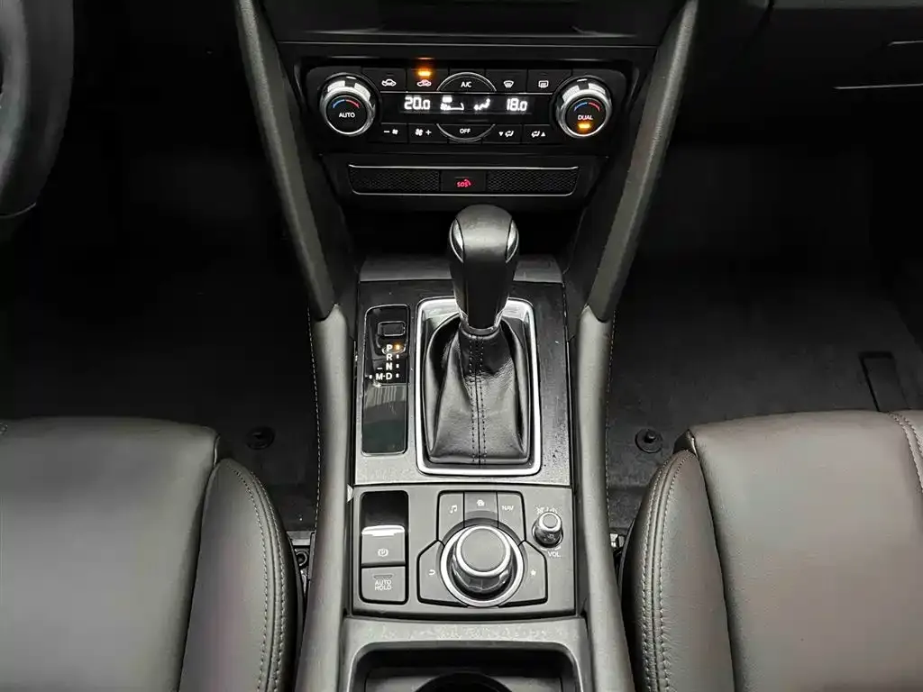 Mazda CX-4 2023 из CN, фото 3