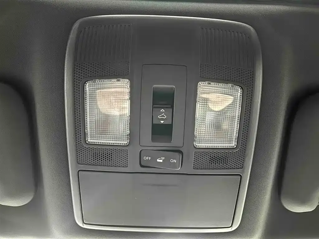 Mazda CX-4 2023 из CN, фото 5