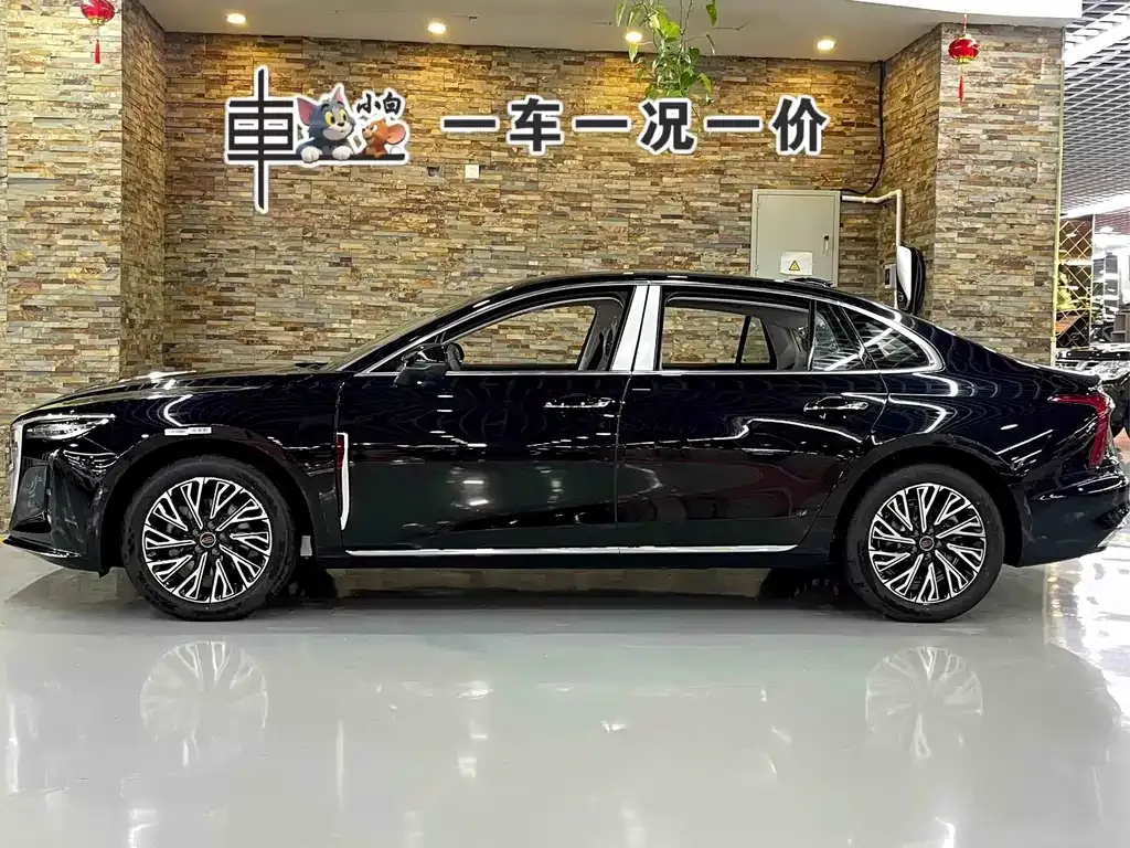 Hongqi H5 — фото 2