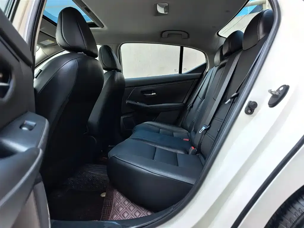 Nissan Sylphy 2022 из CN, фото 2