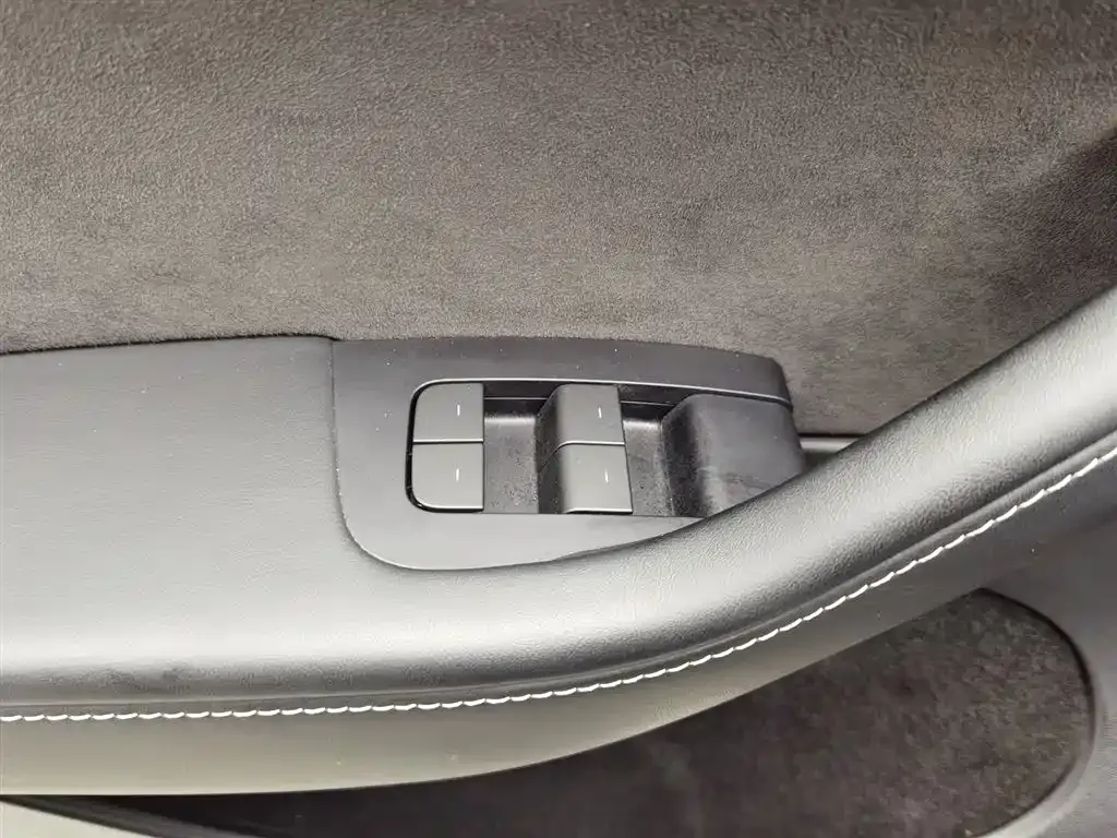 Tesla Model Y 2021 из CN, фото 10