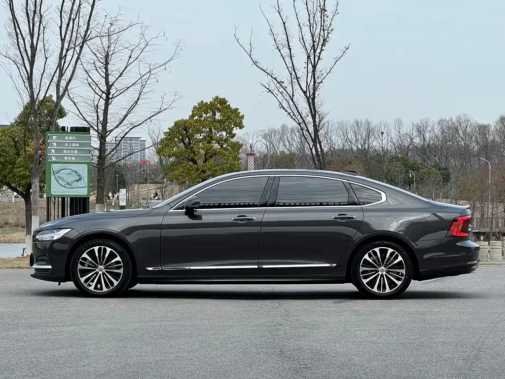 Volvo S90 — фото 4