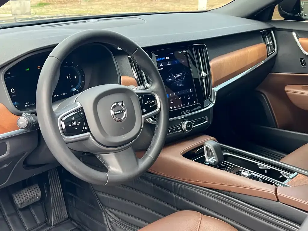 Volvo S90 — фото 6