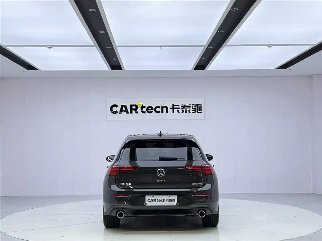 Volkswagen Golf GTI — фото 7