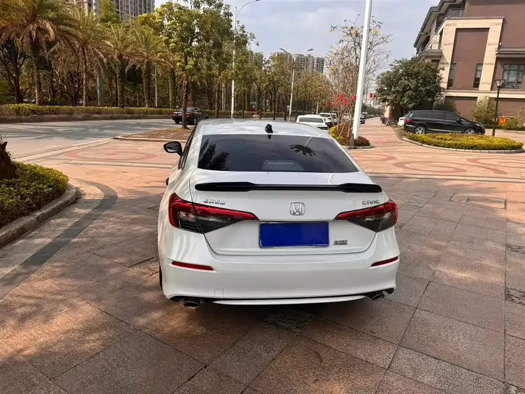 Honda Civic — фото 8