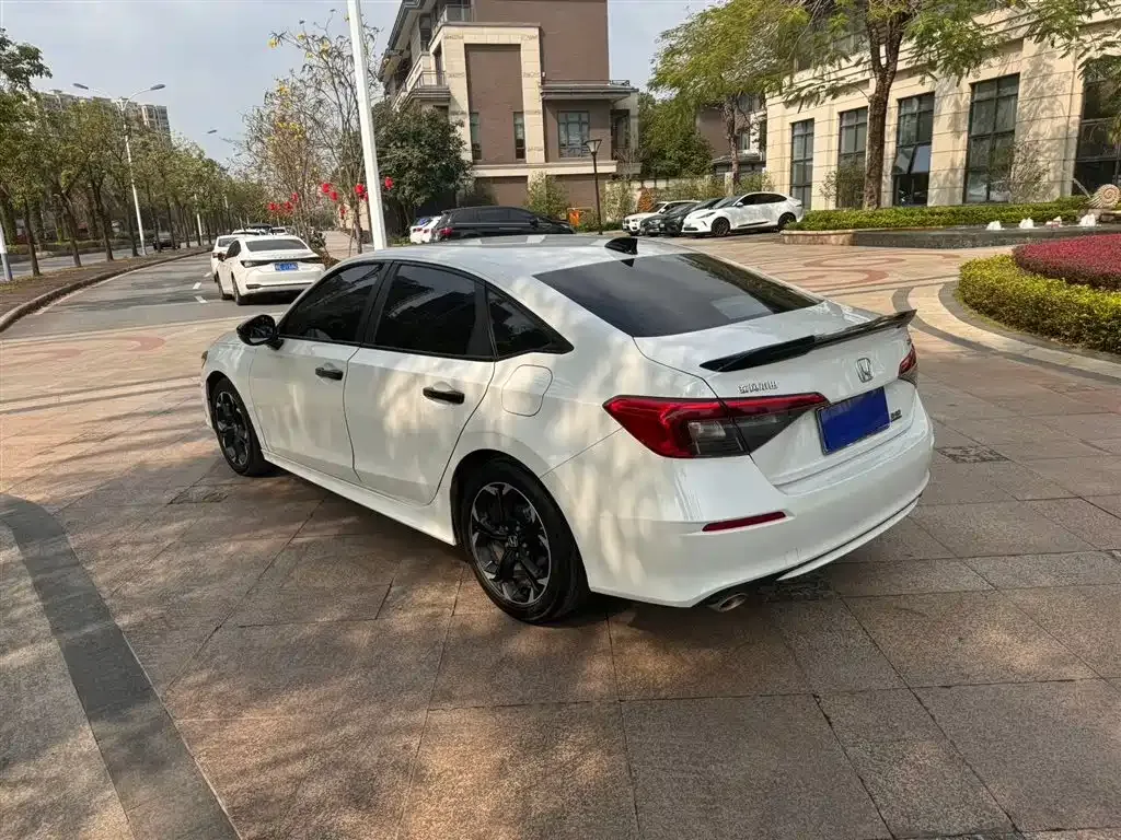 Honda Civic — фото 9