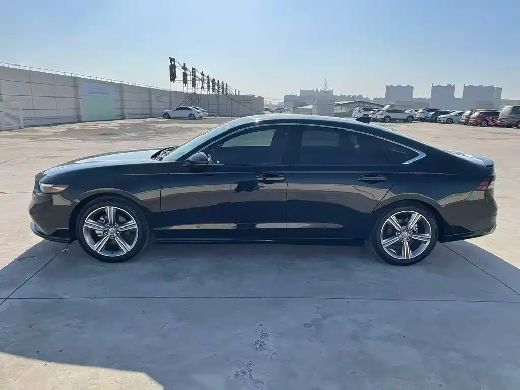 Honda Accord 2024 из CN, фото 2