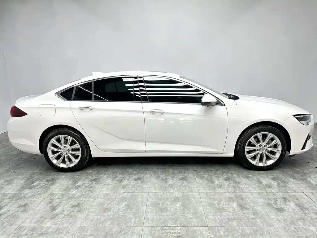 Buick Regal 2022 из CN, фото 2