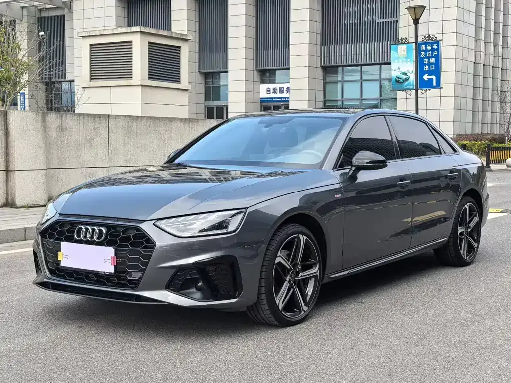 Audi A4L 2024 из CN, фото 1
