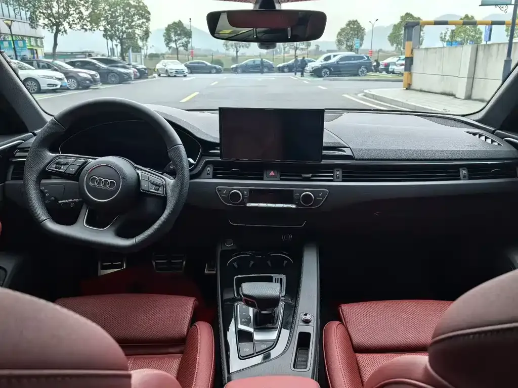 Audi A4L 2024 из CN, фото 8