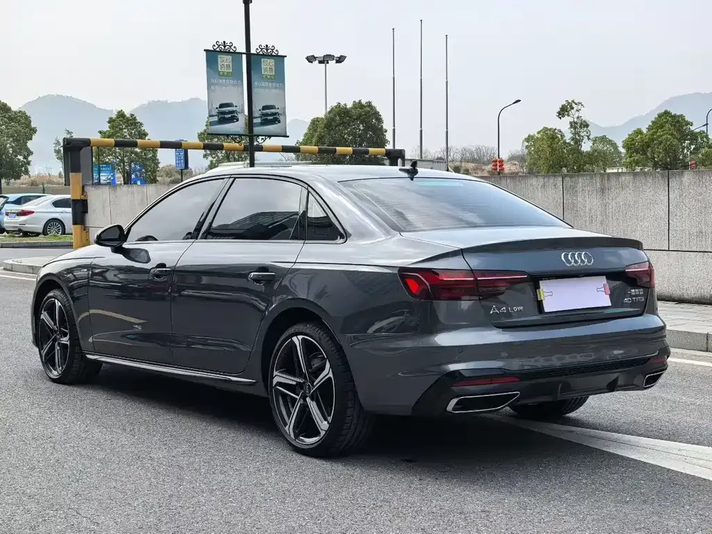 Audi A4L 2024 из CN, фото 4