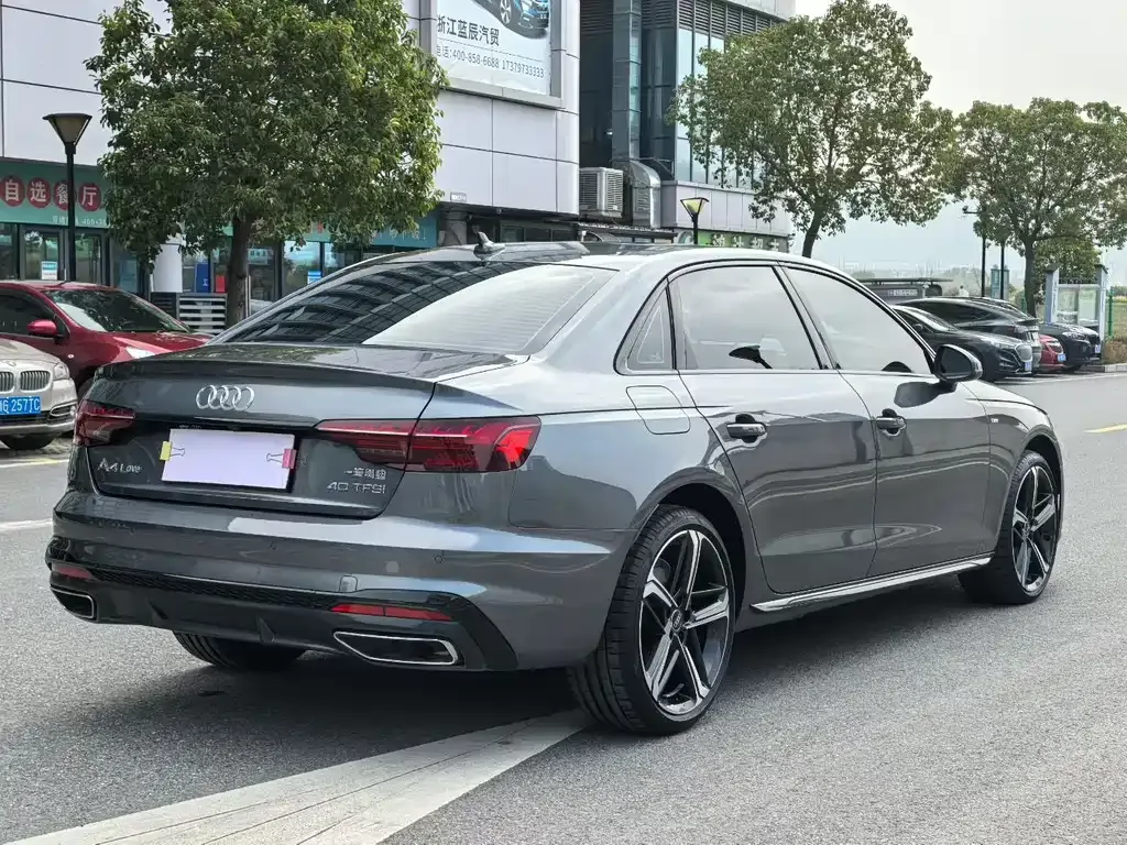 Audi A4L 2024 из CN, фото 7