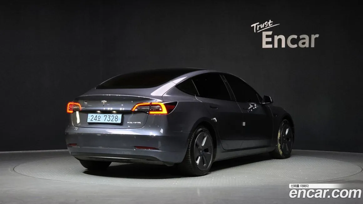 Tesla Model 3 2022 из KR, фото 2