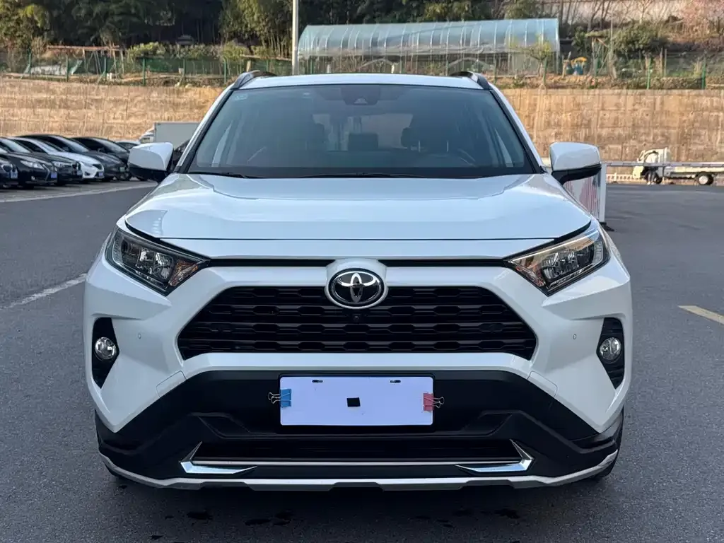 Toyota RAV4 2022 из CN, фото 9