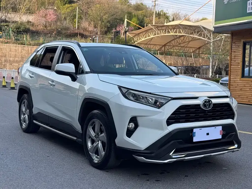 Toyota RAV4 2022 из CN, фото 5